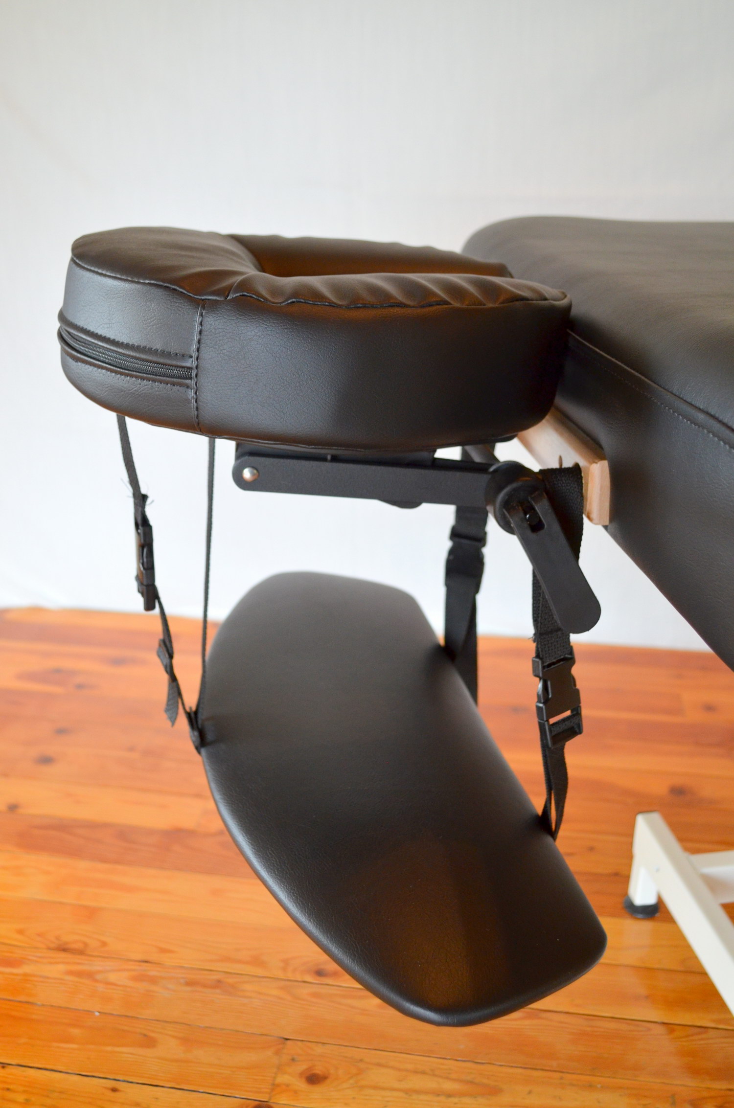Hanging arm support